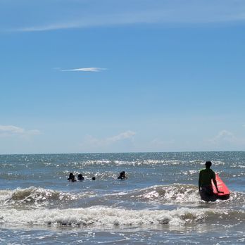 Cocoa Beach Surf School by Flohana - Surf Schools Near Me - Cocoa Beach, Florida Cocoa Beach Surf School by Flohana - Surf Schools Near Me - Cocoa Beach, Florida