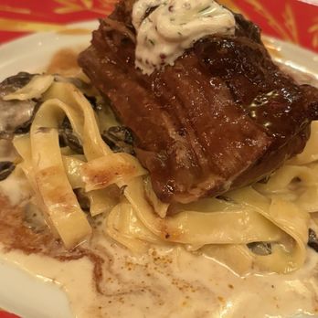 The Russian Tea Room - Boeuf  La Stroganoff - Tea Rooms Near Me - New York, New York