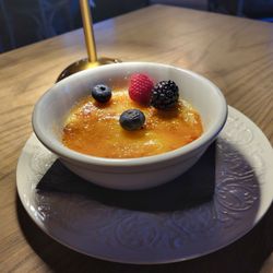 La Plage Bistro - Creme brulee