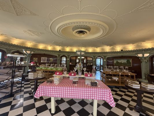 Parkside Candy by null