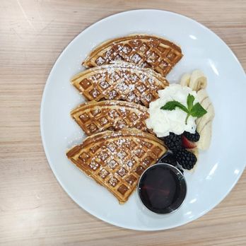 Francis Delis & Grill - a plate of waffles and fruit - Delis Near Me - Yonkers, New York Francis Delis & Grill - a plate of waffles and fruit - Delis Near Me - Yonkers, New York
