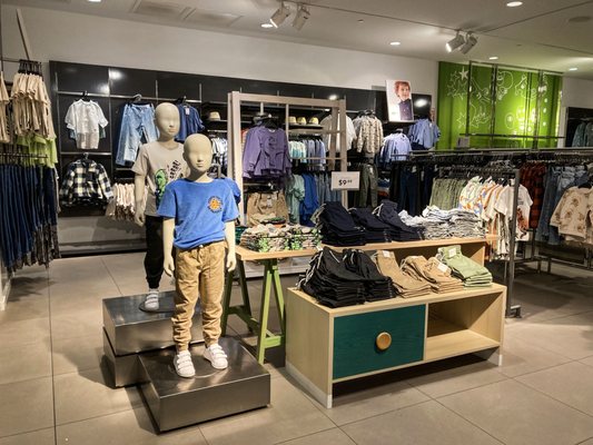 H&M by null