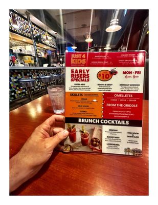 Hollywood Grill by null