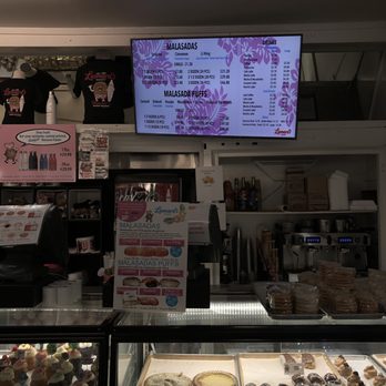 Leonard's Bakery - Menu and display cases for register 1 - Bakeries Near Me - Honolulu, Hawaii Leonard's Bakery - Menu and display cases for register 1 - Bakeries Near Me - Honolulu, Hawaii