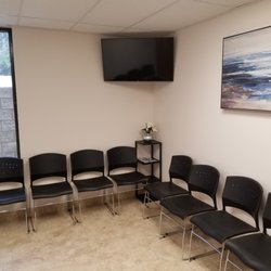 Perris Clinic - Clean and spacious patient waiting area.