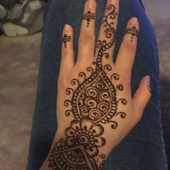 Henna Tattoos at Artistic Jewelry Plus - An hour after. - Henna Artists Near Me - Phoenix, Arizona