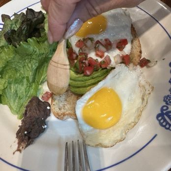 El Bajío - Avocado tostada - Mexican Near Me - México, D.F., DIF El Bajío - Avocado tostada - Mexican Near Me - México, D.F., DIF