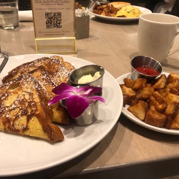 SweetDiner - Challah French Toast SD Breakfast Potatoes - Diners Near Me - Milwaukee, Wisconsin