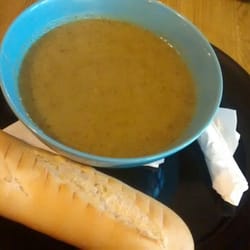 Broccoli & shallot soup (vegan night)