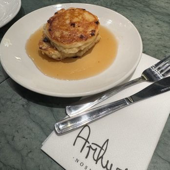 Arthurs - Syrinki Pancakes - Breakfast & Brunch Near Me - Montreal, Quebec