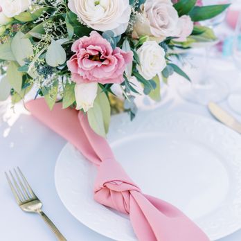 Dana's Event Boutique And Florist - Party Supplies Near Me - Castro Valley, California