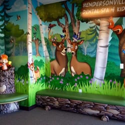 Hendersonville Dental Spa For Kidz - Kids love Sammy the Squirrel!