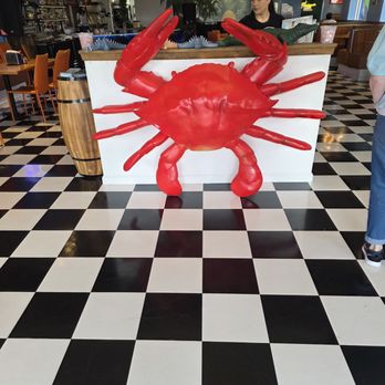 Marisqueando - Our greeter/server - Seafood Near Me - Fort Worth, Texas