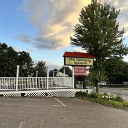 Exterior photo of Thai Nakonping Restaurant - North Conway, New Hampshire Exterior photo of Thai Nakonping Restaurant - North Conway, New Hampshire