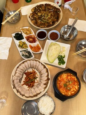 K. Cuisine by null