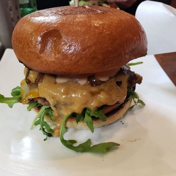 310 Eatery - Burgers Near Me - Albany, California 310 Eatery - Burgers Near Me - Albany, California