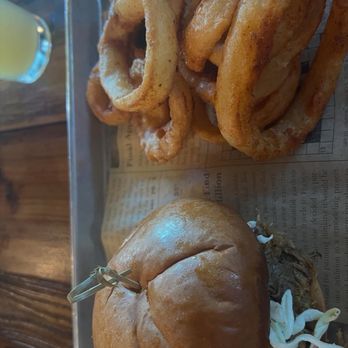 Whiskey 'N Rye Smokehouse - Pulled pork sandwich with onion rings - Barbeque Near Me - Solvang, California