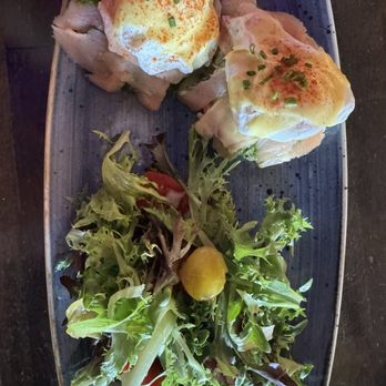 American Social - Bar & Kitchen - Orlando - Smoked salmon benedict - Sports Bars Near Me - Orlando, Florida American Social - Bar & Kitchen - Orlando - Smoked salmon benedict - Sports Bars Near Me - Orlando, Florida