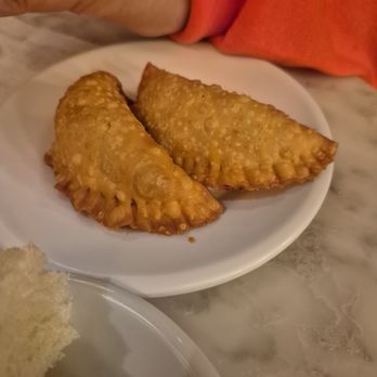 Revuelta - super, super good tuna empanadas - Tapas Bars Near Me - Madrid, M