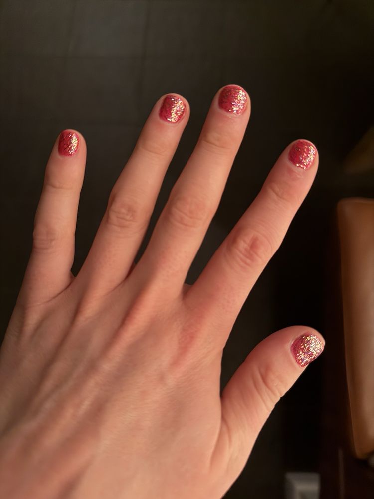 Star Nail & Spa Logo