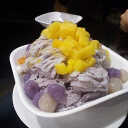 Mango & blueberry snow ice