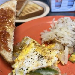 Bob's Grill - Omelet and toast