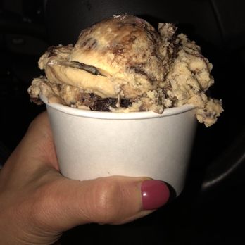 Applegate Farm Ice Cream - Peanut butter fudge brownie and yellow cake batter ice cream not that great!  A ton of tiny ice chips were in my ice cream! - Ice Cream & Frozen Yogurt Near Me - Montclair, New Jersey