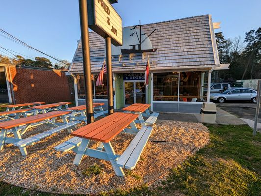 Saltbox Seafood Joint by null