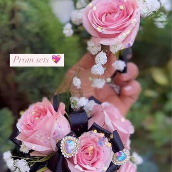 Roses And Beyond - Florists Near Me - Jurupa Valley, California Roses And Beyond - Florists Near Me - Jurupa Valley, California
