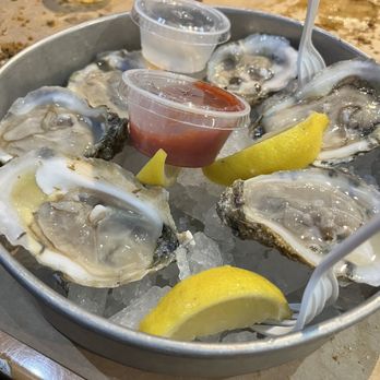 L P Steamers - Oysters!! - Seafood Near Me - Baltimore, Maryland