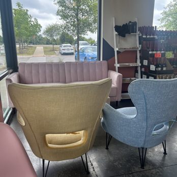 Marigold Market and Cafe - Seating near front doors - Grocery Near Me - Austin, Texas