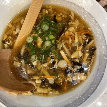 Supreme Dumplings - Hot and sour soup was really good and they gave a lot of meat - Shanghainese Near Me - Bellevue, Washington Supreme Dumplings - Hot and sour soup was really good and they gave a lot of meat - Shanghainese Near Me - Bellevue, Washington