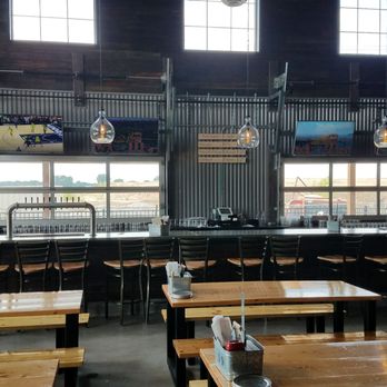 Invictus Brewing - Breweries Near Me - Blaine, Minnesota