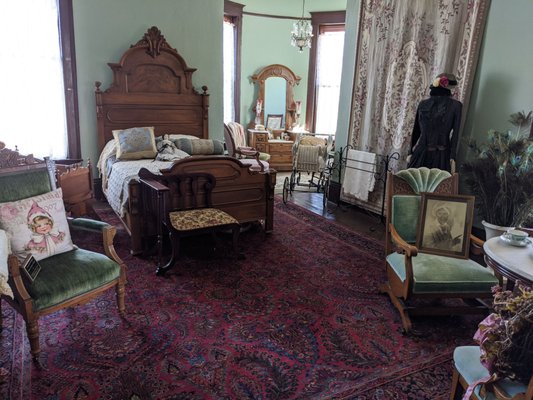 Belvidere Mansion by null