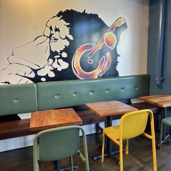 Roots Natural Kitchen - New American Near Me - Newark, Delaware