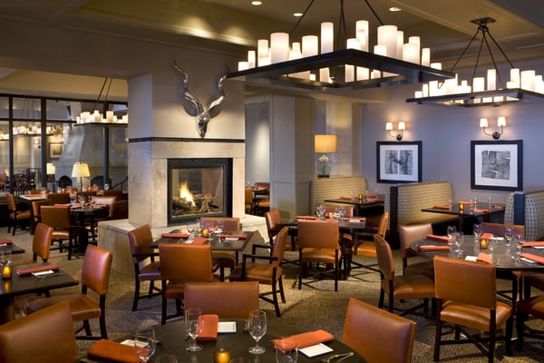 8100 Mountainside Bar & Grill by null