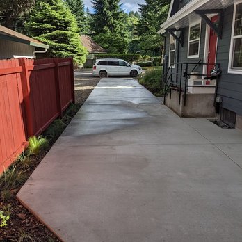 Elite Northwest Construction - New concrete driveway. - Masonry/Concrete Near Me - Kent, Washington