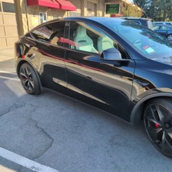 Luxury Tint & Glass Replacement