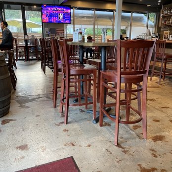 Backyard Burger Company - Inside seating - Burgers Near Me - West Linn, Oregon Backyard Burger Company - Inside seating - Burgers Near Me - West Linn, Oregon
