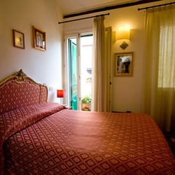 Le Stanze di Torcicoda - Camera singola con letto alla francese e terrazzino privato