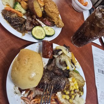 Golden Corral Buffet & Grill - Buffets Near Me - Pomona, California Golden Corral Buffet & Grill - Buffets Near Me - Pomona, California