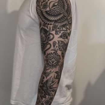 Studio Kazoku - Tattoo Near Me - San Francisco, California Studio Kazoku - Tattoo Near Me - San Francisco, California