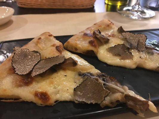 Acqua e Farina - Italian Pizza & Pasta Restaurant . Rail Mall by null