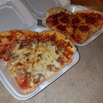 Nonna's Pizza - A "slice" of sausage and pepperoni! - Pizza Near Me - Crestwood, Illinois