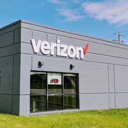 Verizon - Exterior