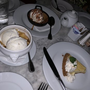Lindey's - Key lime pie, bananas foster & warm cookie with icecream - New American Near Me - Columbus, Ohio