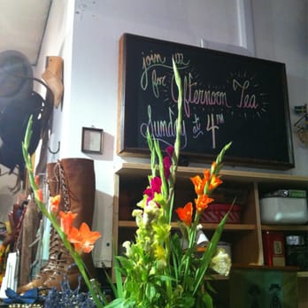 Malin Landaeus - Used, Vintage & Consignment Near Me - Brooklyn, New York Malin Landaeus - Used, Vintage & Consignment Near Me - Brooklyn, New York