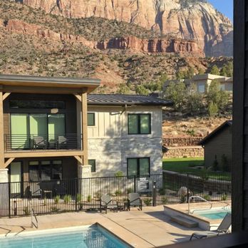 The Montclair Inn & Suites - View from our door - Hotels Near Me - Springdale, Utah