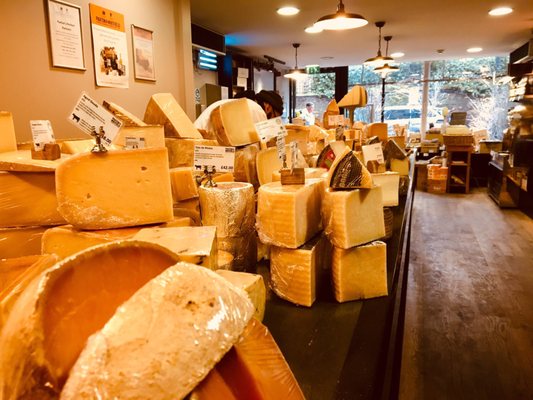 Paxton & Whitfield by null