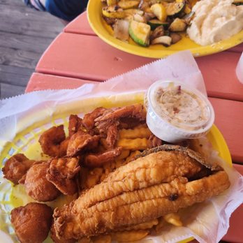 Groupers At the Pier - Flounder and Shrimp. All was really good. - Seafood Near Me - Myrtle Beach, South Carolina